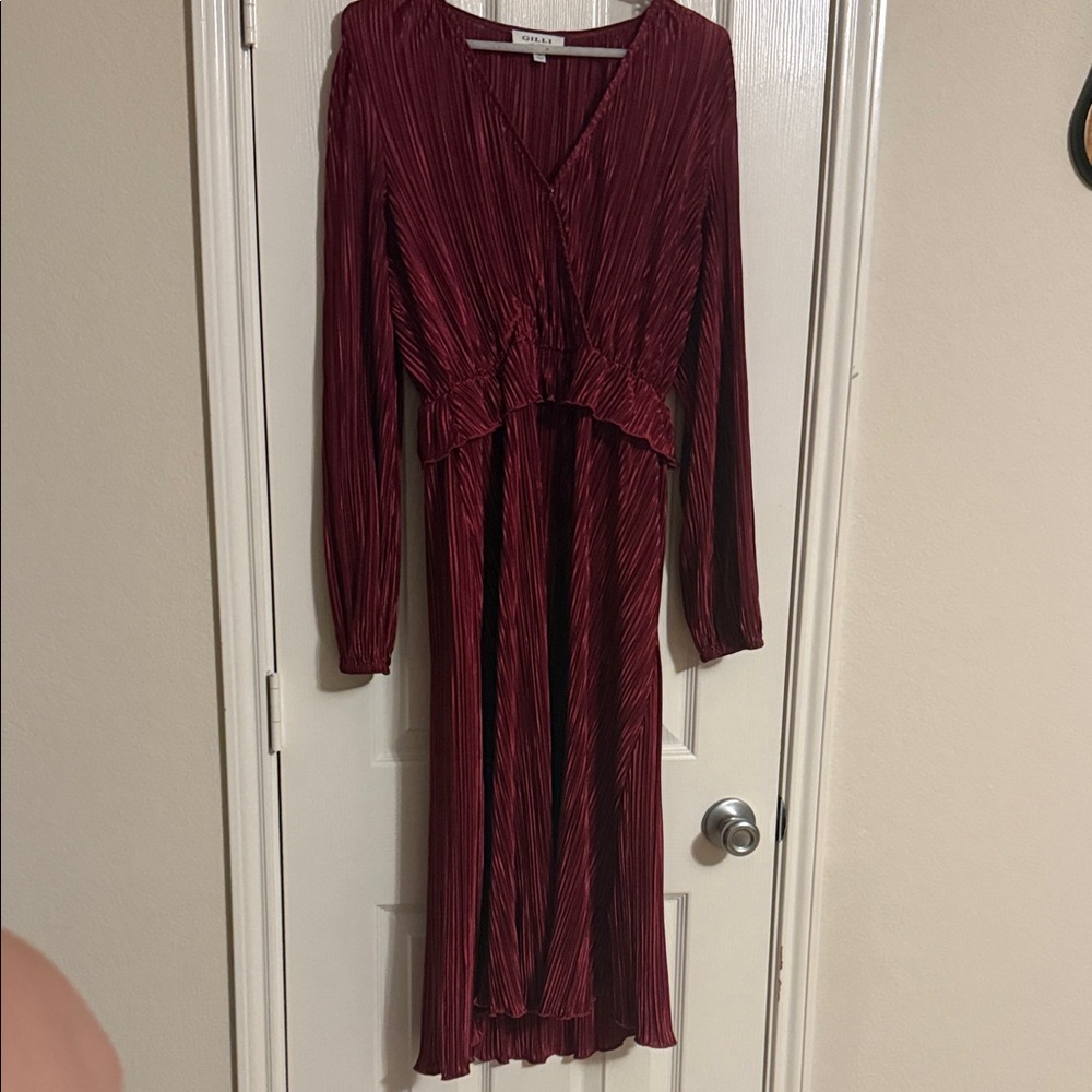 Elegant Burgundy Long Sleeve Dress
